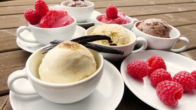 ice cream, raspberries, vanilla pod-2305144.jpg