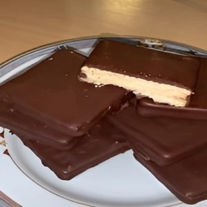 chocolate dipped cookies